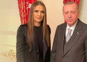 Demet Akalın, Erdoğan’ın ismi geçince paylaşımını sildi