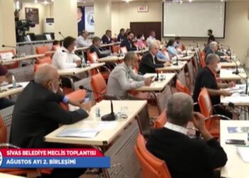 AKP’li meclis üyesi ‘Hizmet edemiyorum’ diyerek istifa etti