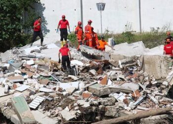 Valilikten açıklama: 250-300 cansız beden çıkarıldığı…