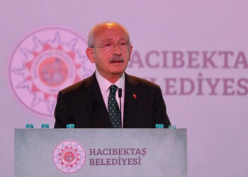 ‘Sığınmacıları davul-zurnayla uğurlayacağımız günleri inşa etmeliyiz’