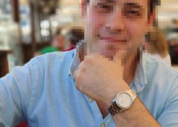 Para vermeyen annesini 10 yerinden bıçaklayıp öldürdü