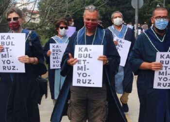 Boğaziçi’nde Naci İnci’ye protesto şoku