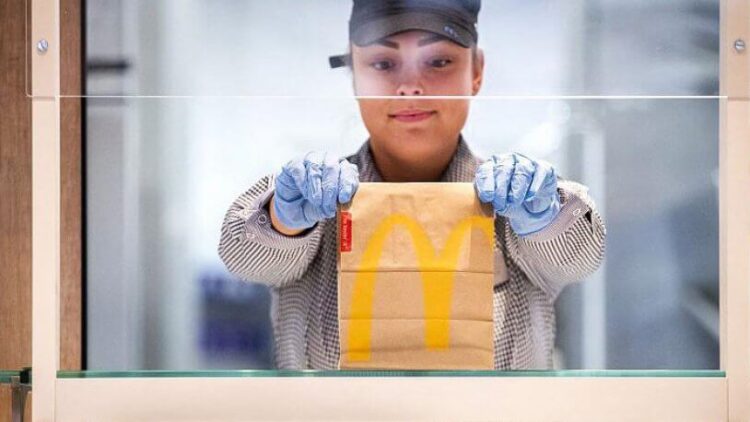 McDonald’s satışını durdurdu