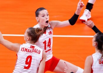 Ve Filenin Sultanları yarı finalde