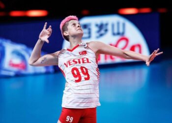 Ebrar Karakurt kız arkadaşıyla ilk kez paylaşım yaptı