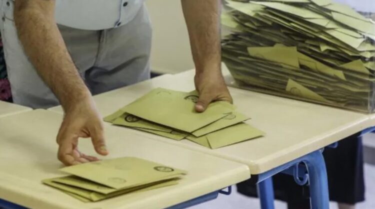 İşte kararsız, cevapsız ve sandığı protesto eden seçmenlerin anketi