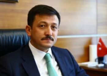 Hamza Dağ, sanatçıları hedef aldı: Milli değerlere düşman güruh