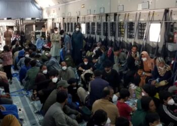 BM: Yıl sonuna kadar yarım milyon insan Afganistan’dan ayrılabilir