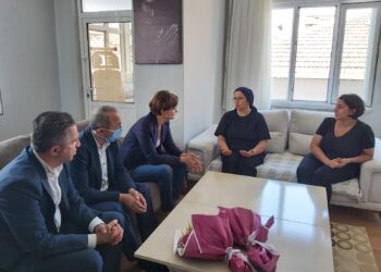 CHP’den Oğuzhan Erkul ve Barış Kerem’in ailelerine ziyaret