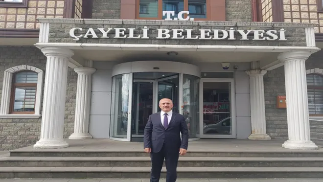 MHP’li başkan ağabeyini yardımcısı yaptı