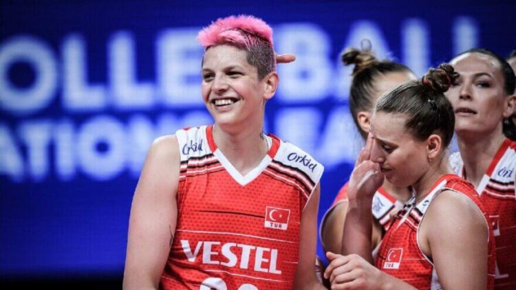 Türkiye Voleybol Federasyonu’ndan Ebrar Karakurt açıklaması