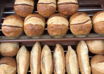 Fırıncılar “Ekmeğe zam gelebilir” diyor