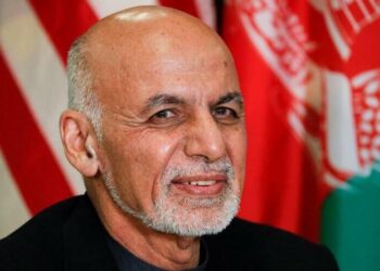 İddia: Afganistan Cumhurbaşkanı dört araç dolusu parayla kaçtı