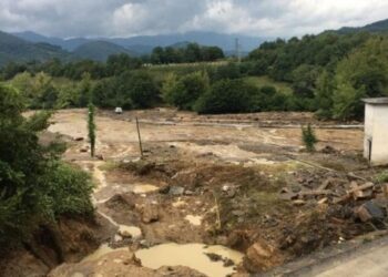 Meteoroloji uyarmıştı! Sel, heyelan ve su baskını yaşandı
