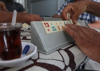 Kahvehanelere ‘sadece aşılılar alınsın’ tartışması büyüyor