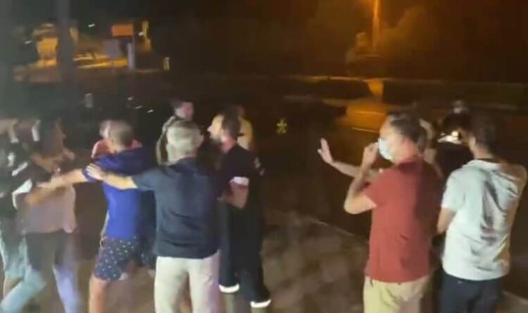 Halk TV’nin canlı yayınına baskın!