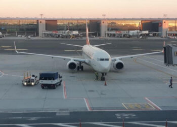 Afganistan’dan tahliye edilen 160 kişi daha Türkiye’ye getirildi