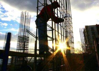 Müteahhitler inşaatları durduruyor: Kartel suçlaması