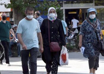 ‘Aşıları tehdit eden varyantlar ortaya çıkmaya başladı’