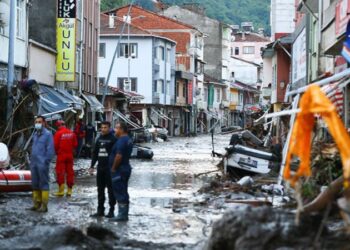 Bozkurt’taki sel felaketinde ‘baraj kapakları açıldı’ iddiası