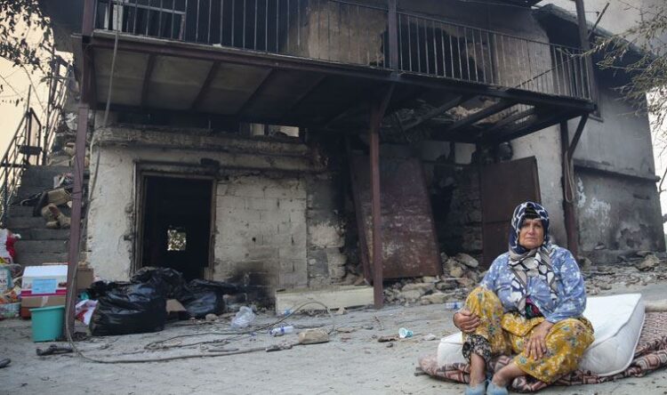 “Manavgat’ta yardım önceliği AKP’lilere verildi”