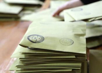 CHP’li Gürsel Tekin’den seçim barajı çıkışı