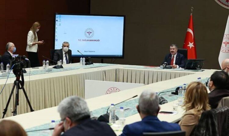 İddia: Sağlık Bakanlığı, Bilim Kurulu’nun çözümünü reddetti