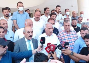 “Bunları asmak şart” diyen belediye yöneticisine suç duyurusu