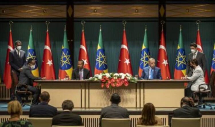 ‘Taliban’ı övmek serbest, Atatürk’ü övmek yasak’