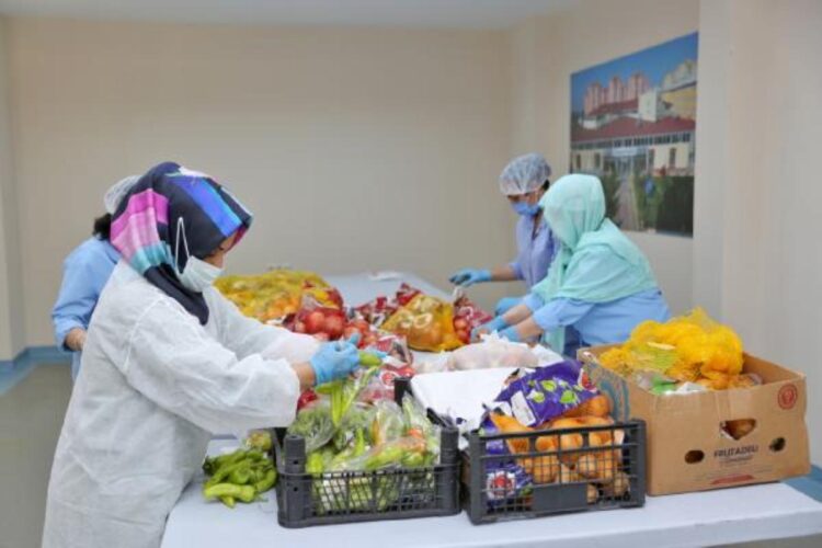 Küçükçekmece Belediyesi Gıda Bankası dayanışma ile büyüyor