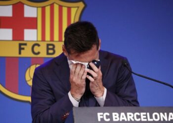 Messi’nin gözyaşlarını sildiği peçete satışa çıkarıldı