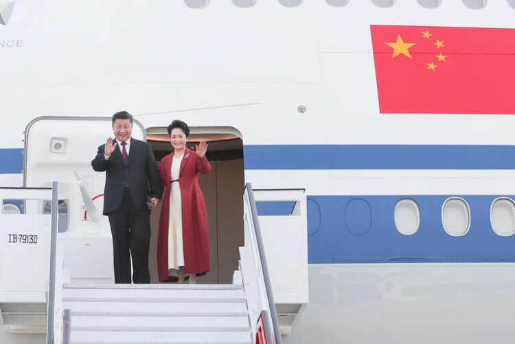 Xi Jinping ve Peng Liyuan’in aşk hikayesi