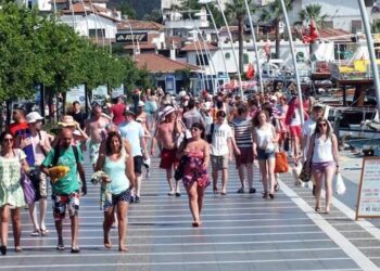 Turizme yangın darbesi