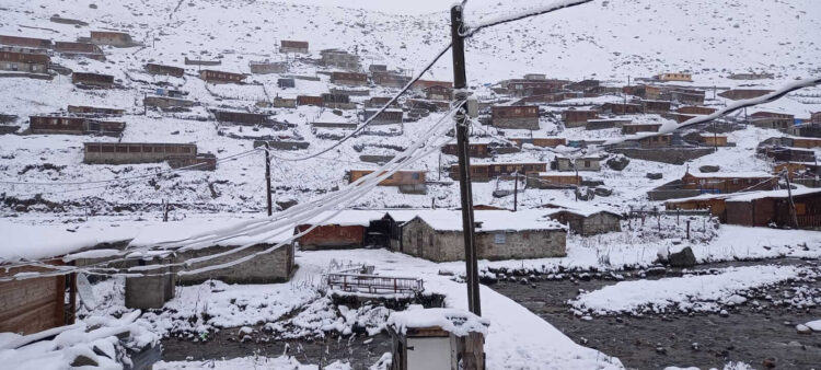 Mevsimin ilk karı yağdı