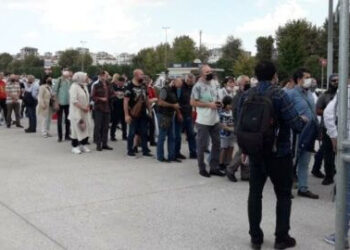 Maltepe’de aşı karşıtı miting