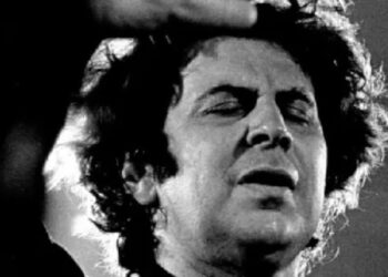 Mikis Theodorakis hayatını kaybetti