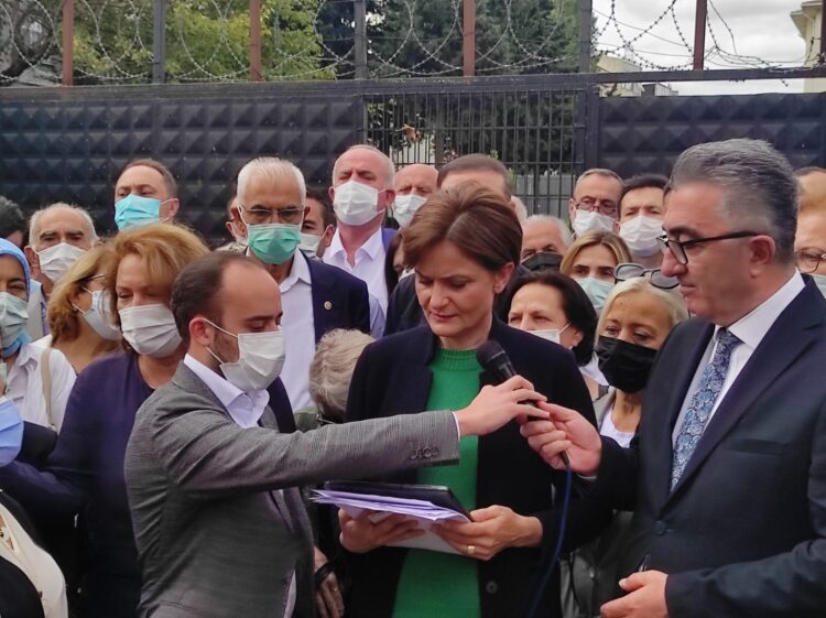 CHP’den yüz yüze eğitim çalışması: “Çaresizlikten ağlayan okul müdürlerimiz var”