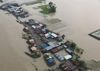 Bangladeş’in Bogura bölgesi yağışlar nedeniyle sular altında kaldı