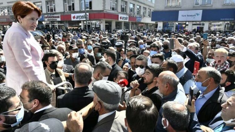 Akşener: “Erdoğan, parlamenter sisteme geçme dilekçesini vermek için bizden evvel davranacaktır.”