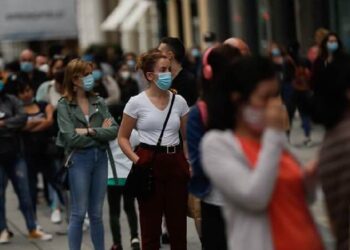 Bu belirtilere dikkat: Covid atlatanların yüzde 37’sinde görüldü