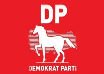 Demokrat Partililerden toplu istifa