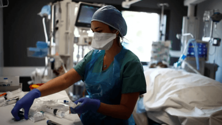 Koronavirüsün yeni semptomları açıklandı