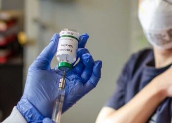 BioNTech aşısının 3. dozunun yapılacağı tarih açıklandı