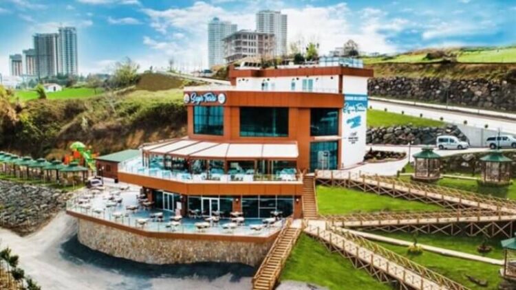 AKP’li yönetimin borçları yüzünden Seyir Terası satılıyor