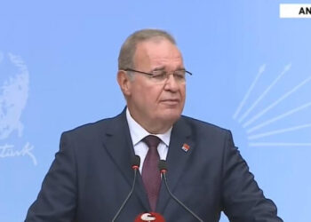 Faik Öztrak’tan ‘baraj’ yanıtı: Kaça indirirlerse indirsinler…