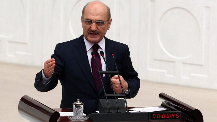 Bayraktar’ın ‘reis beni hırsız çuvalına koydu’ dediği çuvalda kimler var?