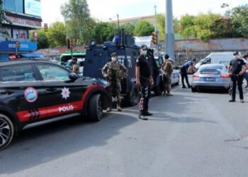 Okmeydanı’nda giriş ve çıkışlar tutuldu