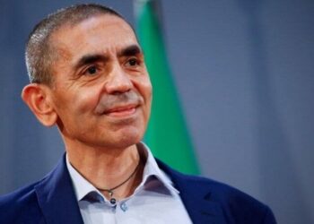 Uğur Şahin, o kadına seslendi: Sen olmasan aşıyı bulamazdık