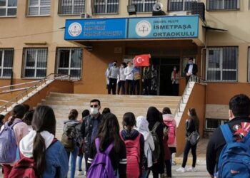 ‘MEB imam hatip okullarını koruyarak ayrımcılık yapıyor’