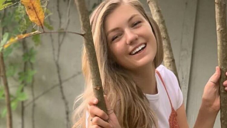 Ülkenin seferber olduğu genç kadın ölü bulundu